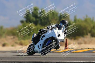 media/Nov-06-2022-SoCal Trackdays (Sun) [[208d2ccc26]]/Turn 7 Set 1 (1050am)/